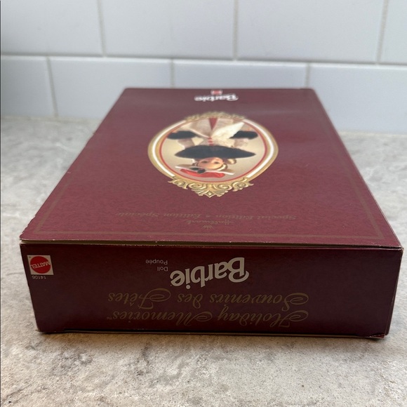 Vintage Barbie: Hallmark Special Edition Holiday Memories Barbie Doll. New! - Picture 6 of 6